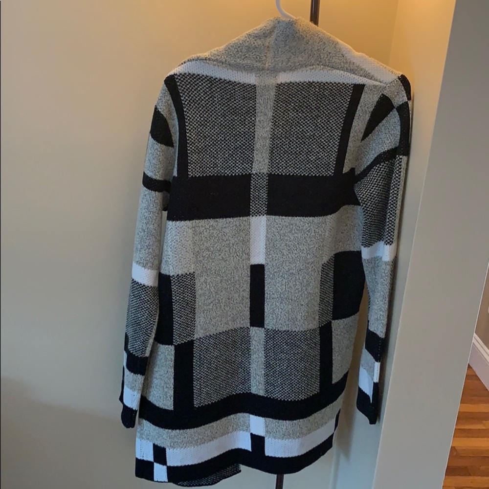 Sweater - Picture 2 of 4